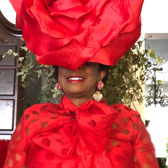 Red rose hat - Picture 3 of 4